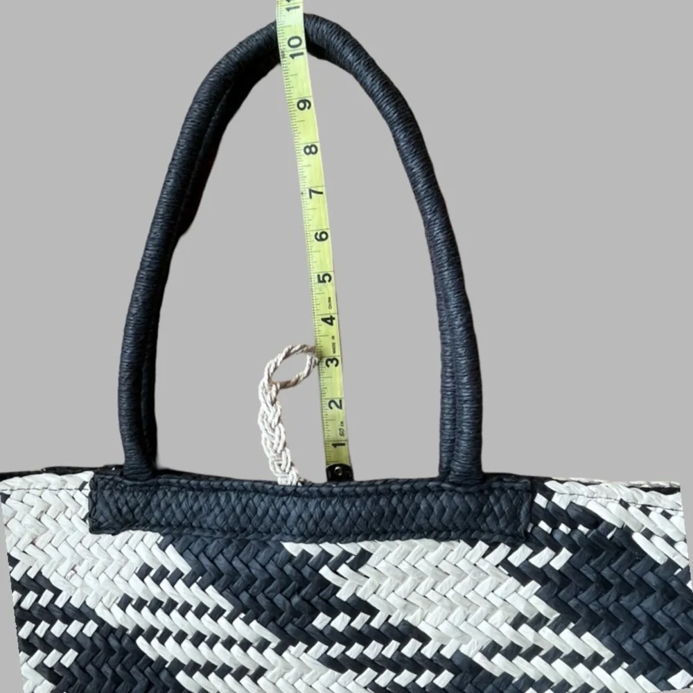 ‼️💥 PRICE DROP ☄️Chic Black and White Woven Tote Bag